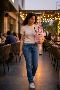 Blush Lily Hat Box model